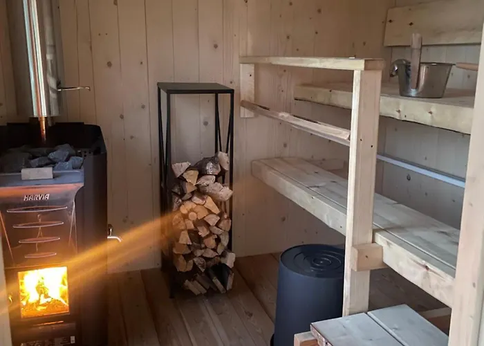 Auhon Sarastus - Dream By A Вилла *